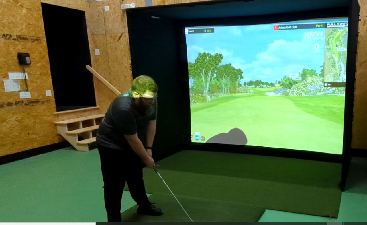 Center's Golf Simulator
